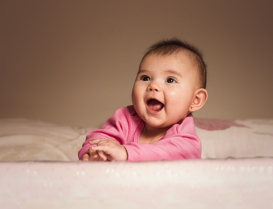 העדפת צד אצל תינוקות: למה זה קורה?