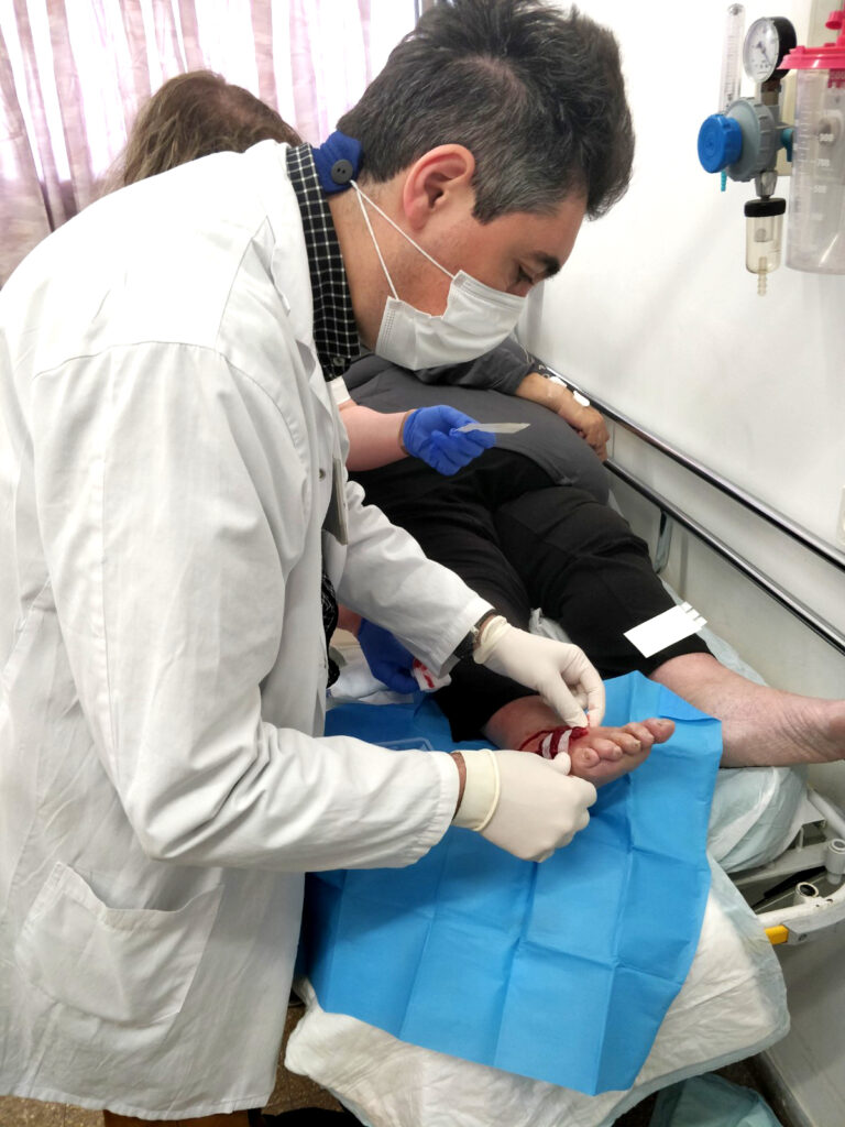 טיפול ביולוגי חדש לריפוי פצעים כרוניים ומניעת קטיעות רגליים