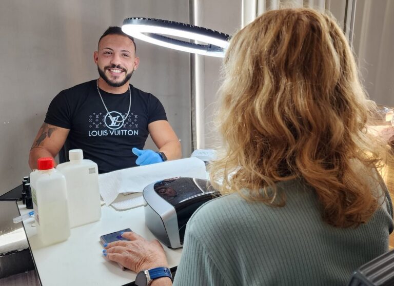 طلاء جل من مصدر مفاجئ