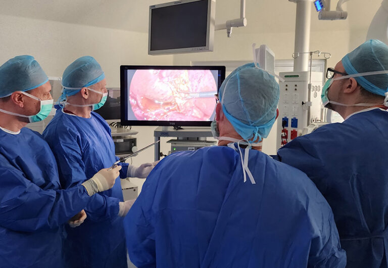 حل مبتكر من قبل الأطباء يمنع عملية جراحية لفتح البطن