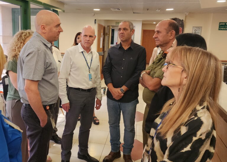 Mayor of Hadera visits the wounded from southern Israel