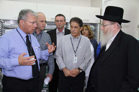 The Deputy Health Minister on a visit to Hillel Yaffe Medical Center