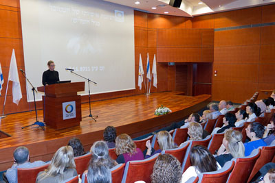 "אומרים כן לזקן": יום עיון על יחסי מטפל והמטופל הקשיש ב"הלל יפה"
