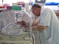 חוזרים הביתה מהפגייה: המעקב הרפואי בפג לאחר השיבה הביתה