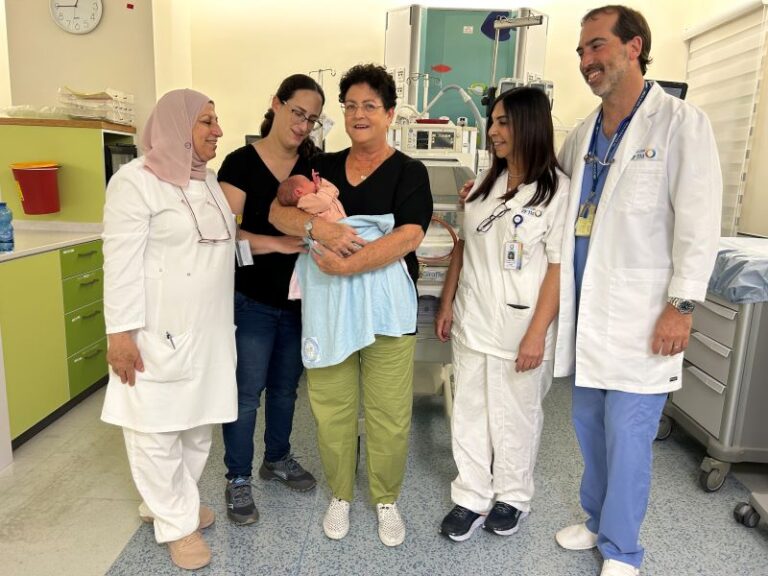 طفلة خداج حاربت من أجل حياتها – أنجبت توأم في نفس قسم الخداج الذي ولدت فيه