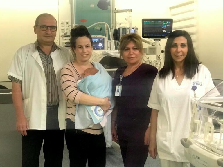 ניצלו חייהם של יולדת ותינוקה שהיו במצב קריטי והובהלו להלל יפה