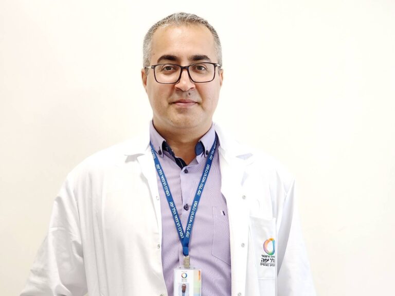 ד"ר מואנס עג'אג', מנהל המחלקה לכירורגיית כלי דם